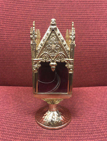 File:SotA LordBritish Follicular Reliquary.jpg